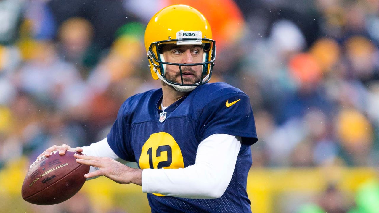 Rodgers, Packers assert dominance with blowout over Eagles